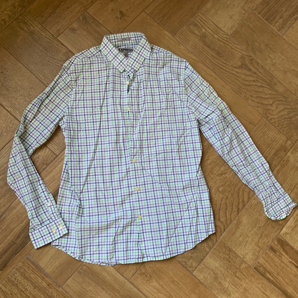 Men’s Express fitted button down